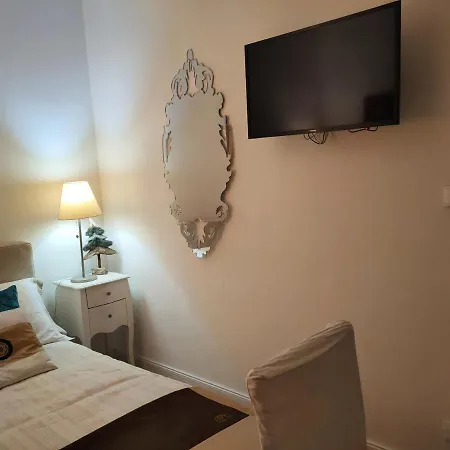 Apartman Art & Design *